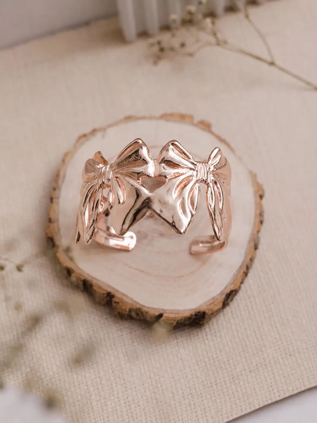 Elegant Rose Gold Bow Design Open Cuff Bracelet for Women