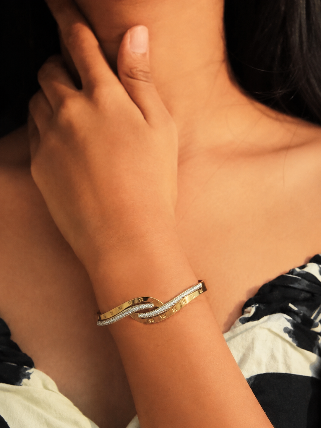 Elegant Gold-Tone Crossover Bracelet