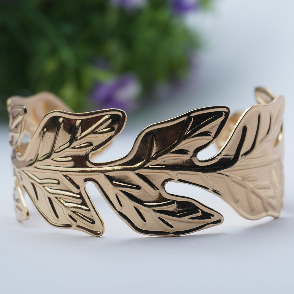 Gold-Tone Leaf Design Bracelet